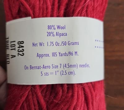 Bernat Cameo True Red Yarn 80% Wool, 20% Alpaca 1.75oz, 105yd - Thumbnail 4