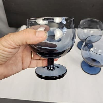 Smoke Gray Balloon Goblets Short Stem 4.5" Tall 12oz. Set of 4 - Thumbnail 3
