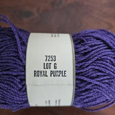 Bernat Saluki Royal Purple Yarn 60% Acrylic 40% Nylon 1.75oz Needle US5 - Thumbnail 4