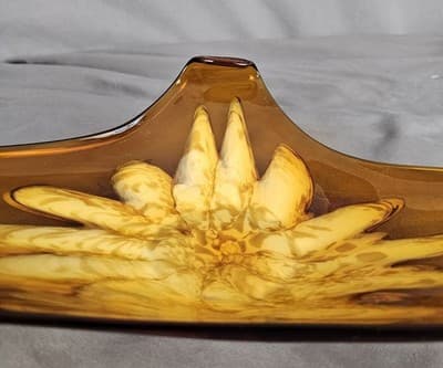 Vintage Murano Art Glass Bowl Gold Flecks Amber 3 Point Folded Rim 11" x 7" MCM - Thumbnail 4