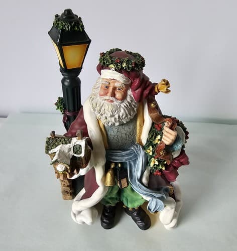 CHRISTMAS Thomas Kinkade SANTA Wreath Toys The Gift From St Nicholas Figurine - Thumbnail 2