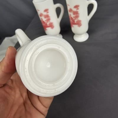 Vintage Red Avon Milk Glass Bud Vase 5" - Victorian Scene, Nice - Thumbnail 6