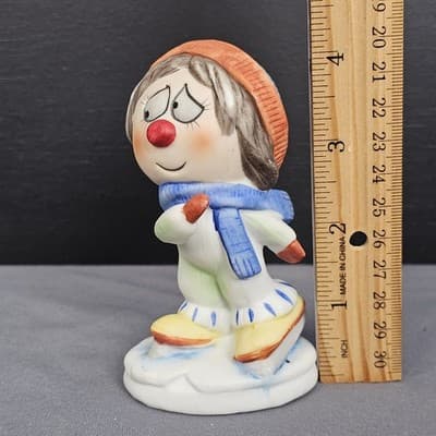 Vintage Arnart Creations Ceramic Figurine Skater Skating 4" Tall - Thumbnail 6