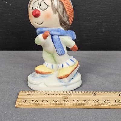 Vintage Arnart Creations Ceramic Figurine Skater Skating 4" Tall - Thumbnail 7