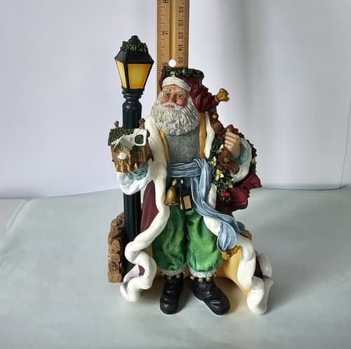 CHRISTMAS Thomas Kinkade SANTA Wreath Toys The Gift From St Nicholas Figurine - Thumbnail 5