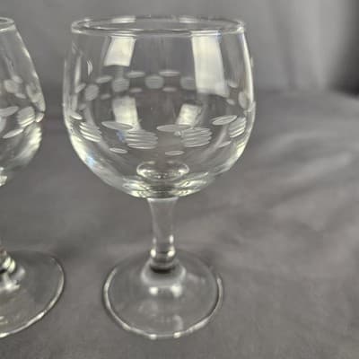 Stemmed Wine Cordial Clear Glass 5.5" Tall etched MCM Set of 2 - Thumbnail 2
