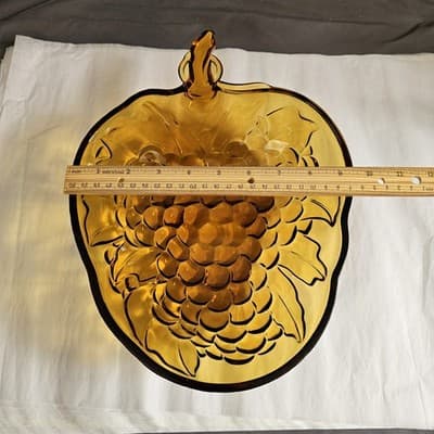 Vintage Indiana Glass Grape Bowl Amber 9.5" x 12" - Thumbnail 5