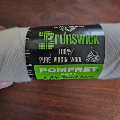 Brunswick Pomfret Mark II 4 ply Sport Yarn Snow White 100% Pure Virgin Wool 2oz - Thumbnail 2