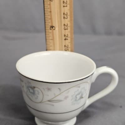 English Garden 1221 Tea Cup & Saucer Platinum Trim Fine China Japan Blue Flowers - Thumbnail 10
