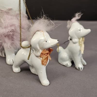 Vintage 1950s MCM Ceramic Snooty Chained Mama Poodle Family With Pink Fur - Thumbnail 6