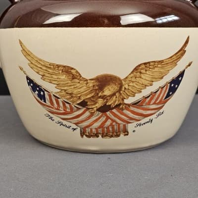 McCoy Pottery The Spirit of Seventy-Six 342 Bicentennial Bean Pot 1976 USA 2.5qt - Thumbnail 2