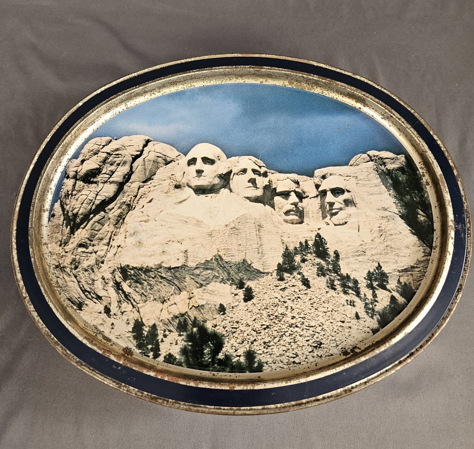 Mount Rushmore National Memorial Reproduction Lithograph 1985 Sunshine Biscuit - Thumbnail 4