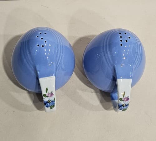 Vintage Hall's Superior Quality "Rose Parade" Blue- Salt & Pepper Shaker Set - Thumbnail 5