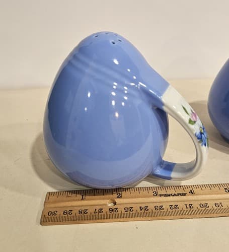 Vintage Hall's Superior Quality "Rose Parade" Blue- Salt & Pepper Shaker Set - Thumbnail 6