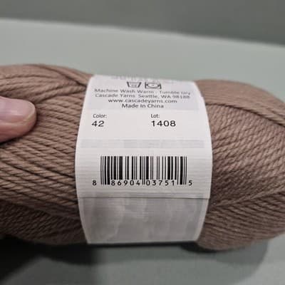 Cascade Farms Cherub Chunky Yarn Nylon Acrylic Tan Col 42, 3.5oz, 136.7yd - Thumbnail 4
