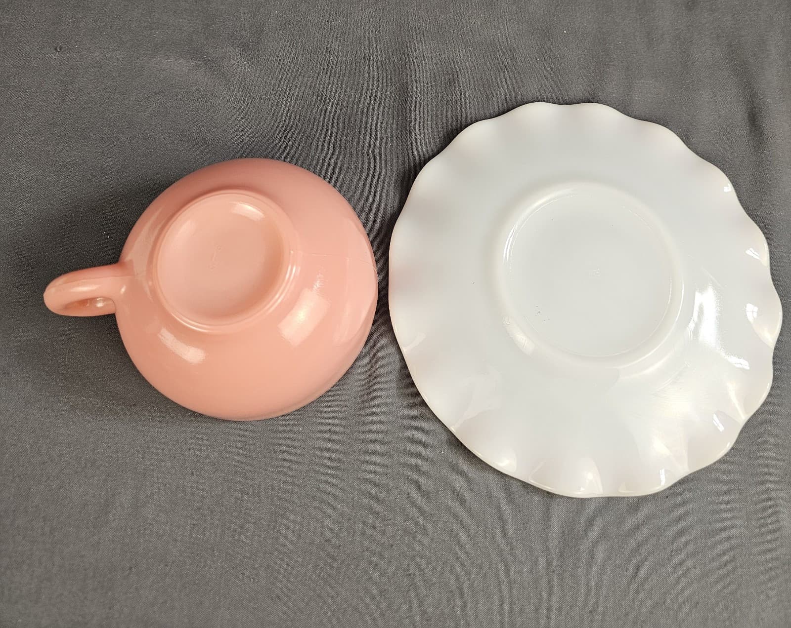Vintage Hazel Atlas Ripple Pink Cup & Saucer Set aka Crinoline 1950s Milk Glass - Thumbnail 4