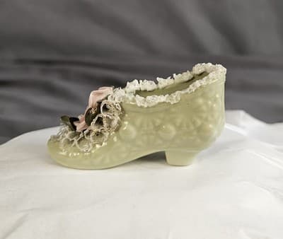 Heirlooms Of Tomorrow Vintage / Antique Shoe Figurine Pale Green Pink Flowers - Thumbnail 4
