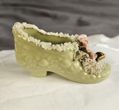 Heirlooms Of Tomorrow Vintage / Antique Shoe Figurine Pale Green Pink Flowers - Thumbnail 2