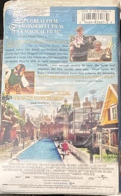 Universal Babe: Pig in the City VHS 1998 G NTSC English Kids/Family Clamshell - Thumbnail 3