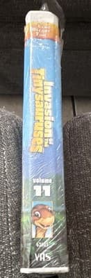 Universal The Land Before Time XI: Invasion of the Tinysauruses VHS 2005 G - Thumbnail 2