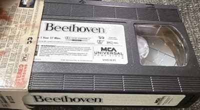 MCA Universal Home Video Beethoven VHS 1991 PG NTSC English Hi-Fi Dolby - Thumbnail 4