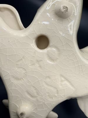 1940s McCoy Flying Duck Ceramic Wall Pocket or Planter, Made In USA - Thumbnail 11