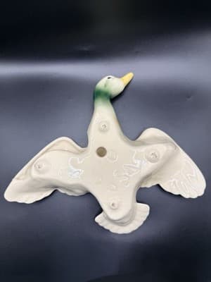 1940s McCoy Flying Duck Ceramic Wall Pocket or Planter, Made In USA - Thumbnail 7