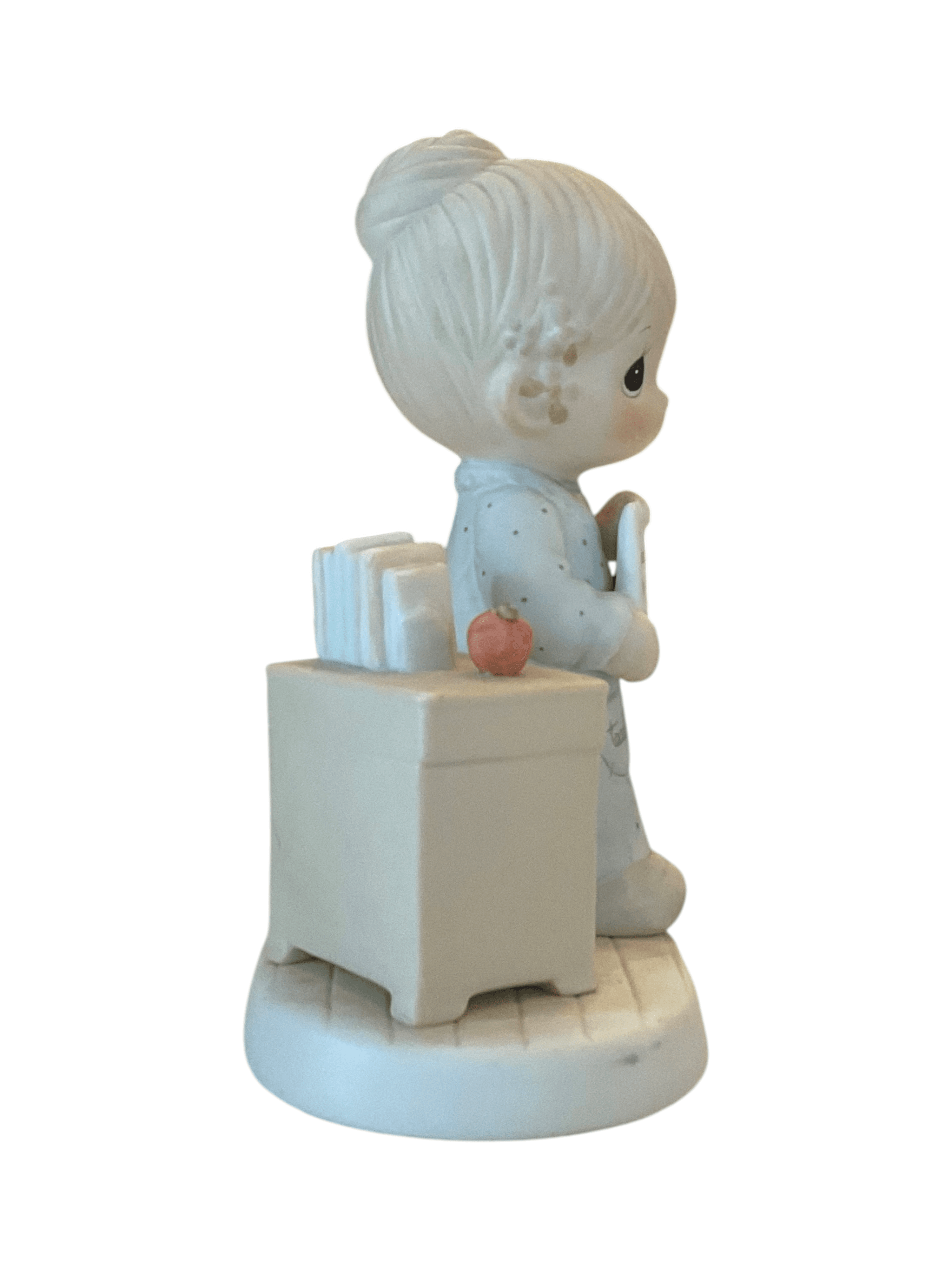 Precious Moments "Love Never Fails" Figurine - Thumbnail 4