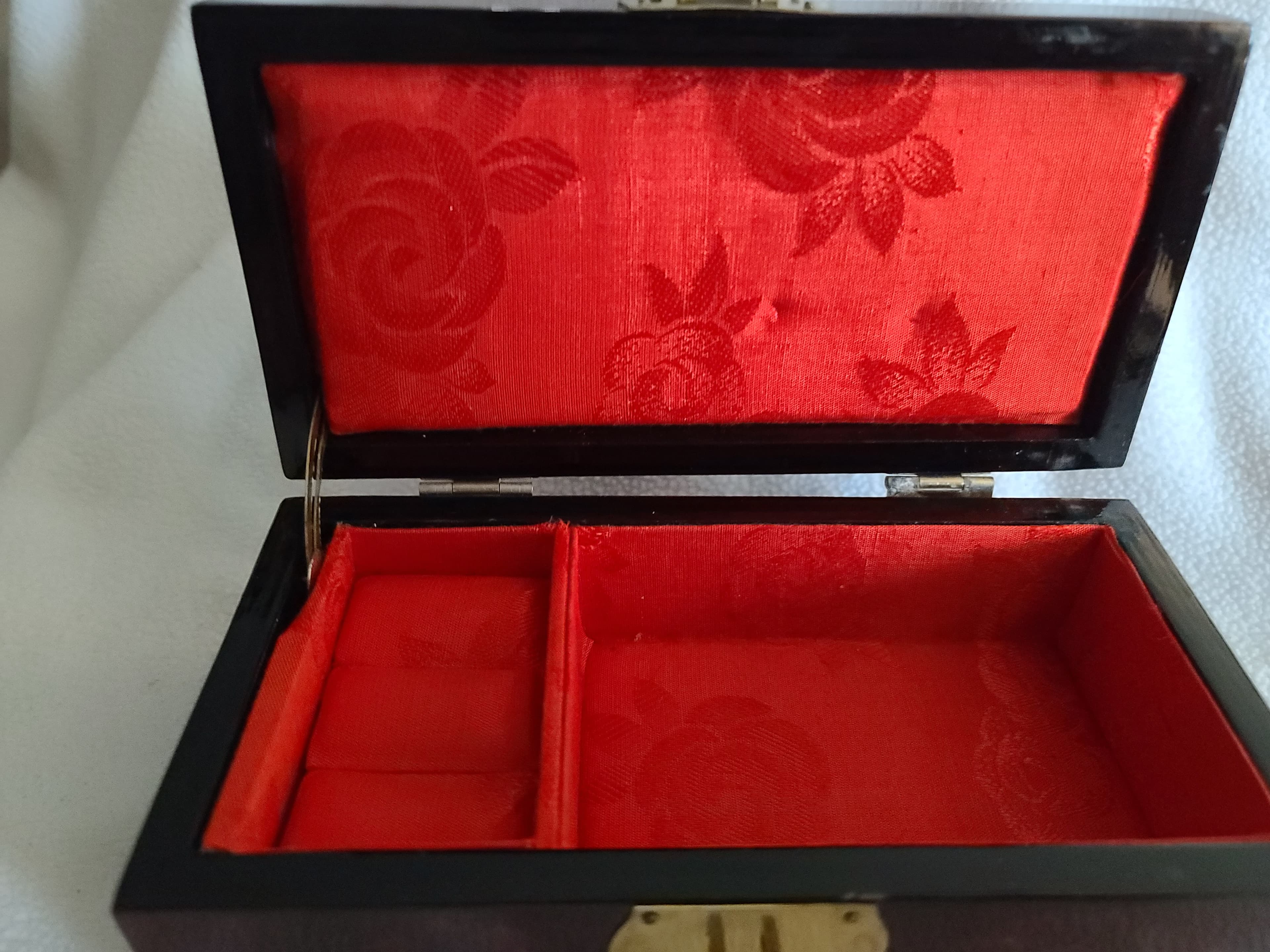 Panda Design Jewelry Box with Red Interior - Thumbnail 6