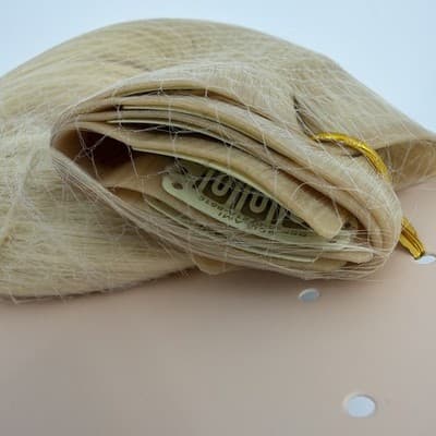 BELLAMI Silk Seam 18” Hair Clip In Beige Blonde N #90 4 Pieces Remy Human Hair - Thumbnail 4