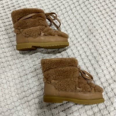 Donsje Cassia Boots, Tan Curly Sheep Wool, Baby size 7 / UK 23, Snow boots - Thumbnail 3