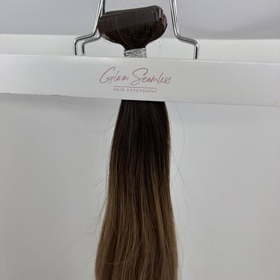 Glam Seamless 20” Tape in Hair Extensions Honey Dip Color Melt 02/6 20 Pack NEW - Thumbnail 2