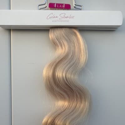 Glam Seamless 20” Body Wave Tape in Hair Extensions Iced Blonde #60S NEW SEALED - Thumbnail 10