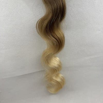Glam Seamless 20” Body Wave Tape in Hair Extensions Golden Brown Golden Blonde - Thumbnail 6