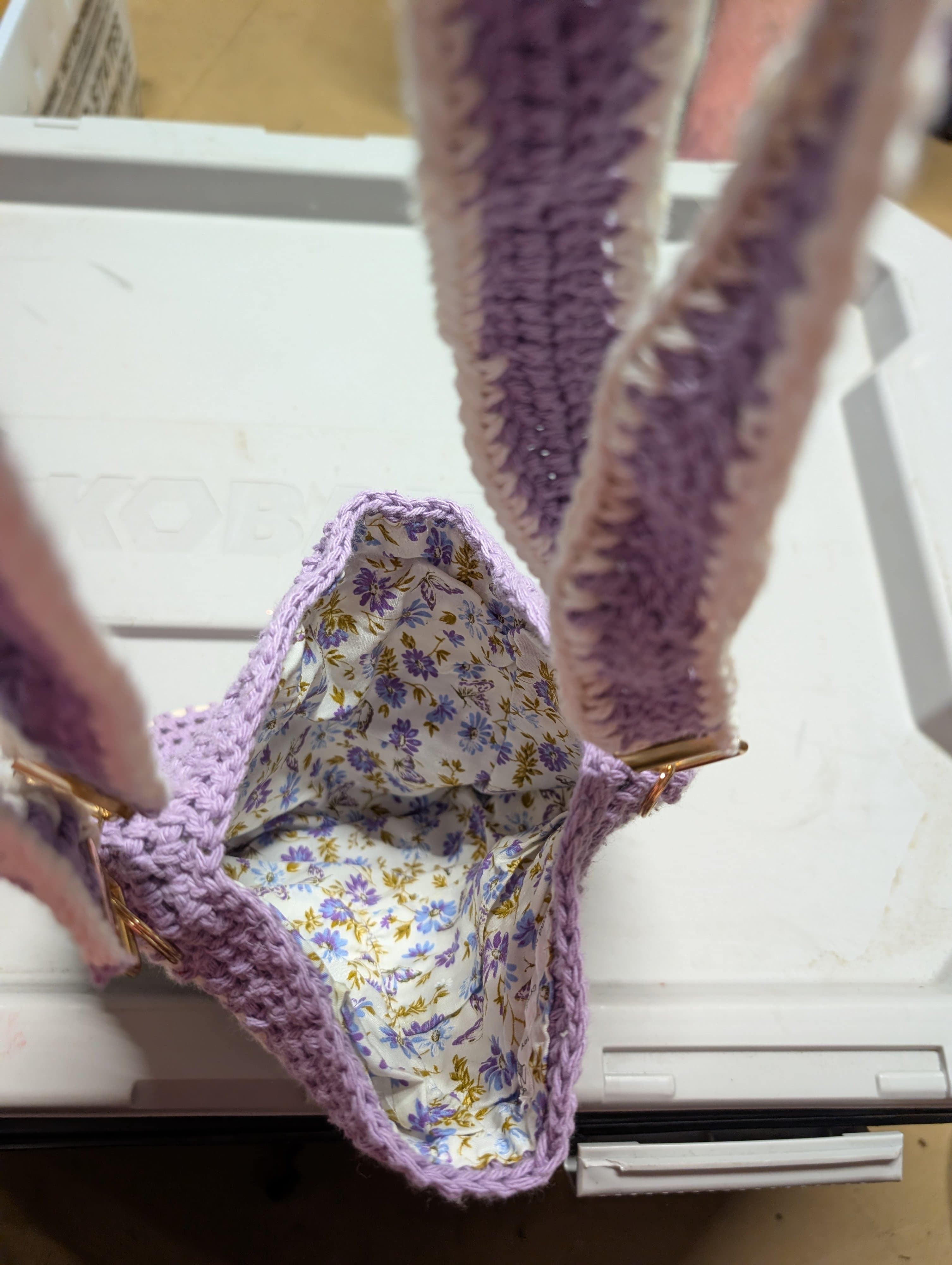 Handmade Crochet Bag with Floral Lining with pochets - Thumbnail 2