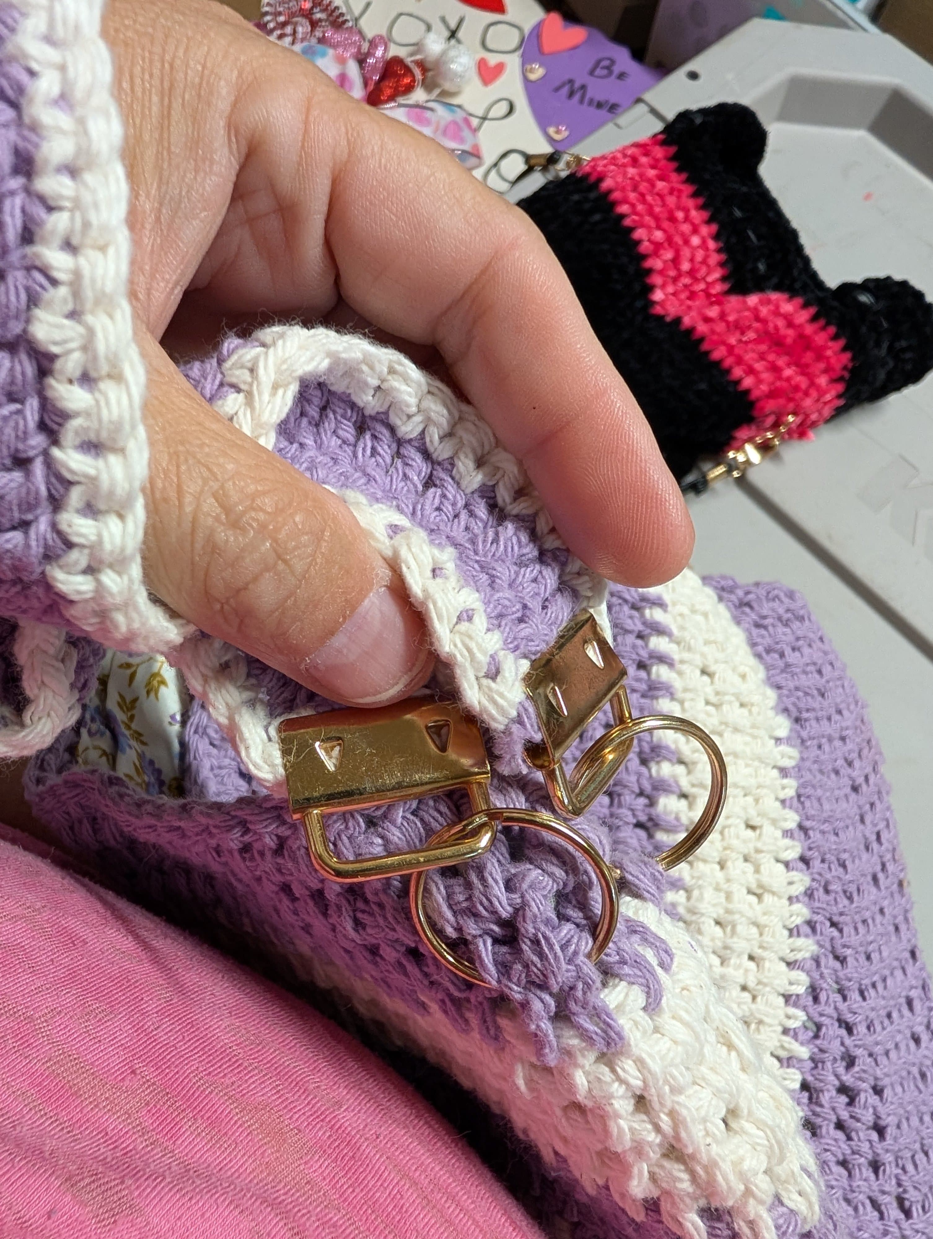 Handmade Crochet Bag with Floral Lining with pochets - Thumbnail 3