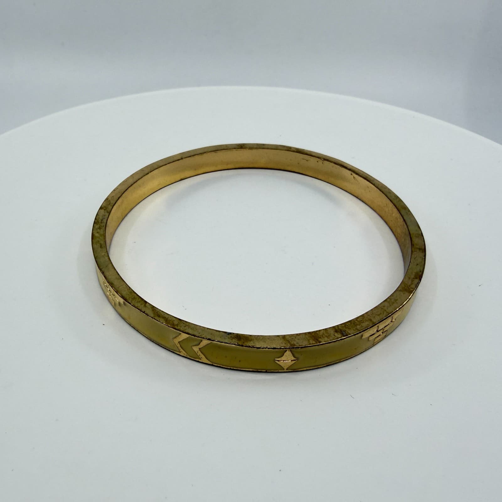 Elegant Cream Enamel Gold Tone Bangle Bracelet Geometric Minimalist Chic Gift - Thumbnail 3