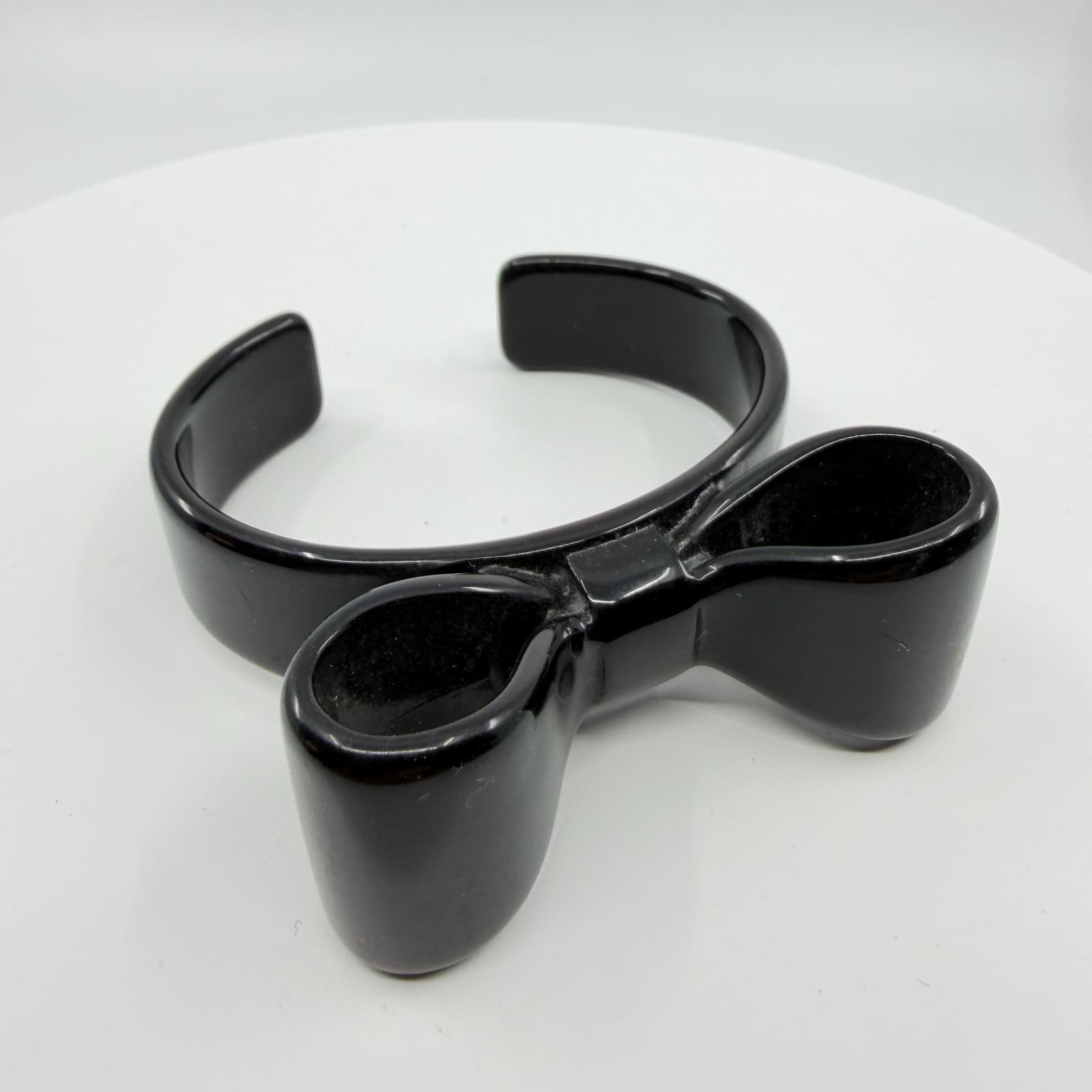 Chic Black Bow Statement Cuff Bracelet Minimalist Bold Coquette Style Accessory - Thumbnail 3