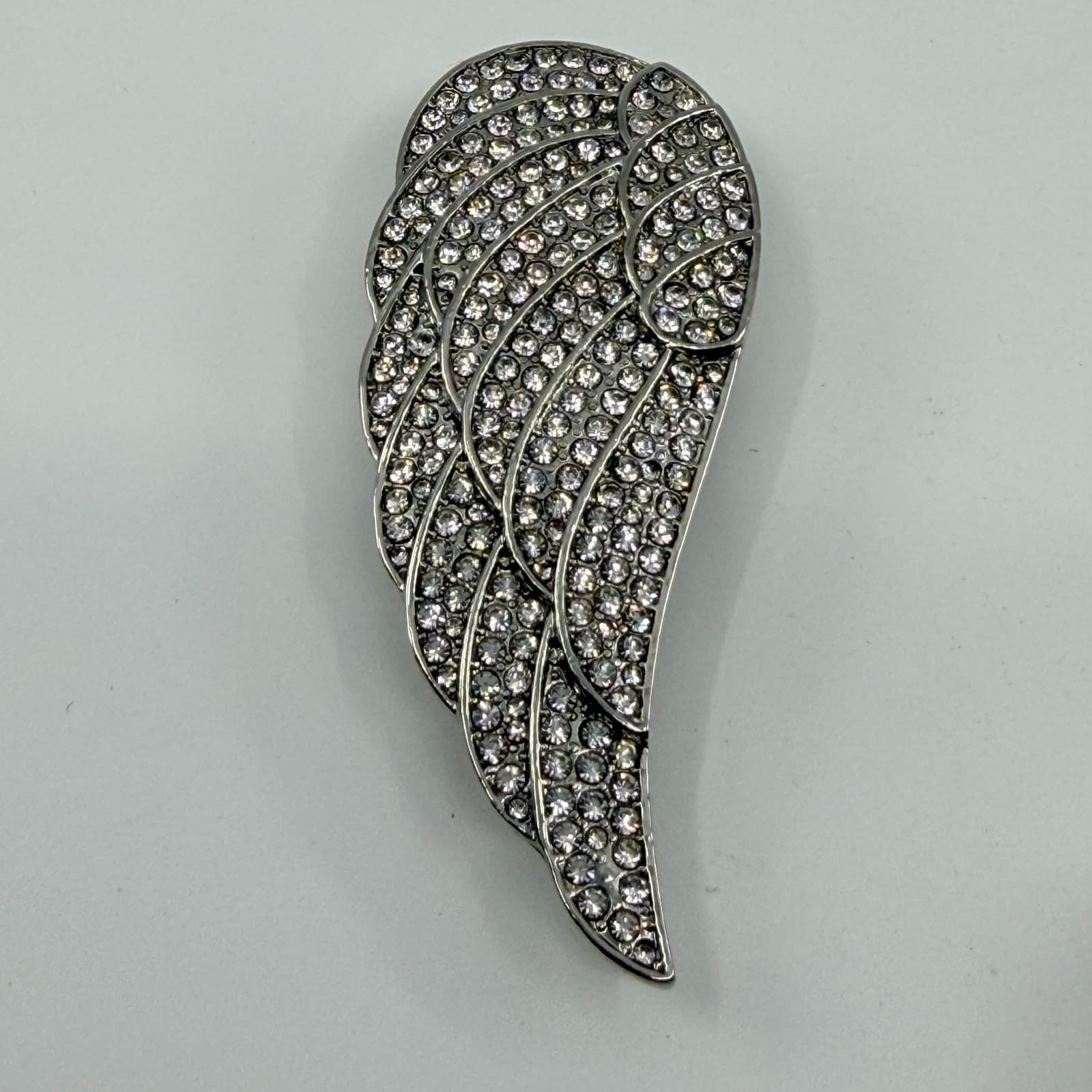 Silver Tone Crystal Angel Wing and Heart Magnetic Brooch Pin Set Glam Statement - Thumbnail 4