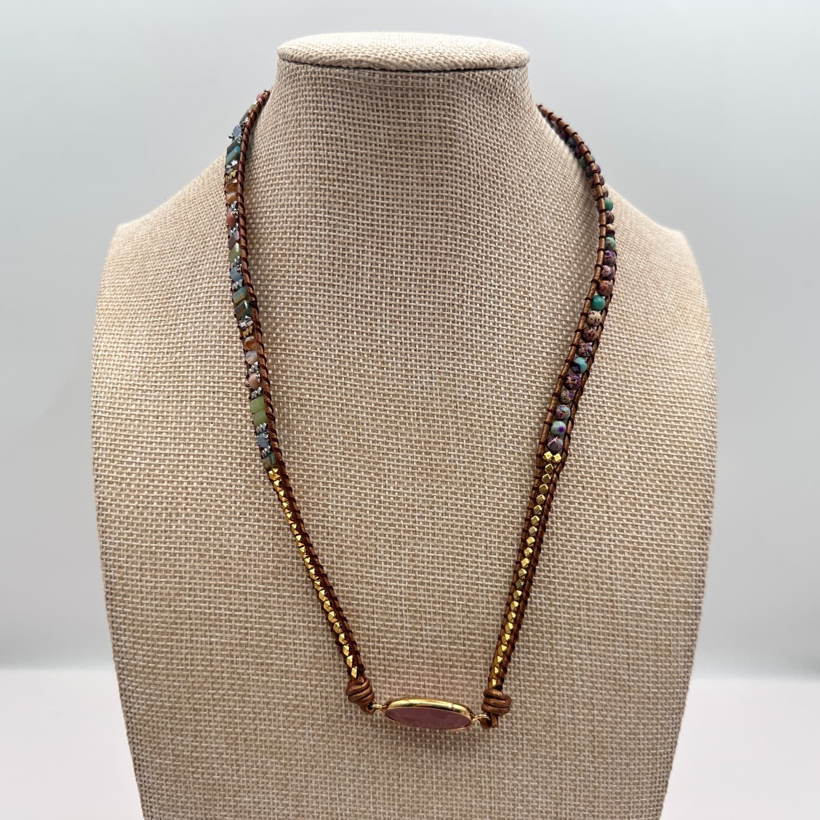 Vintage 90s Gold Tone Pink Jasper Leather Wrap Necklace Women's Fashion Jewelry - Thumbnail 5