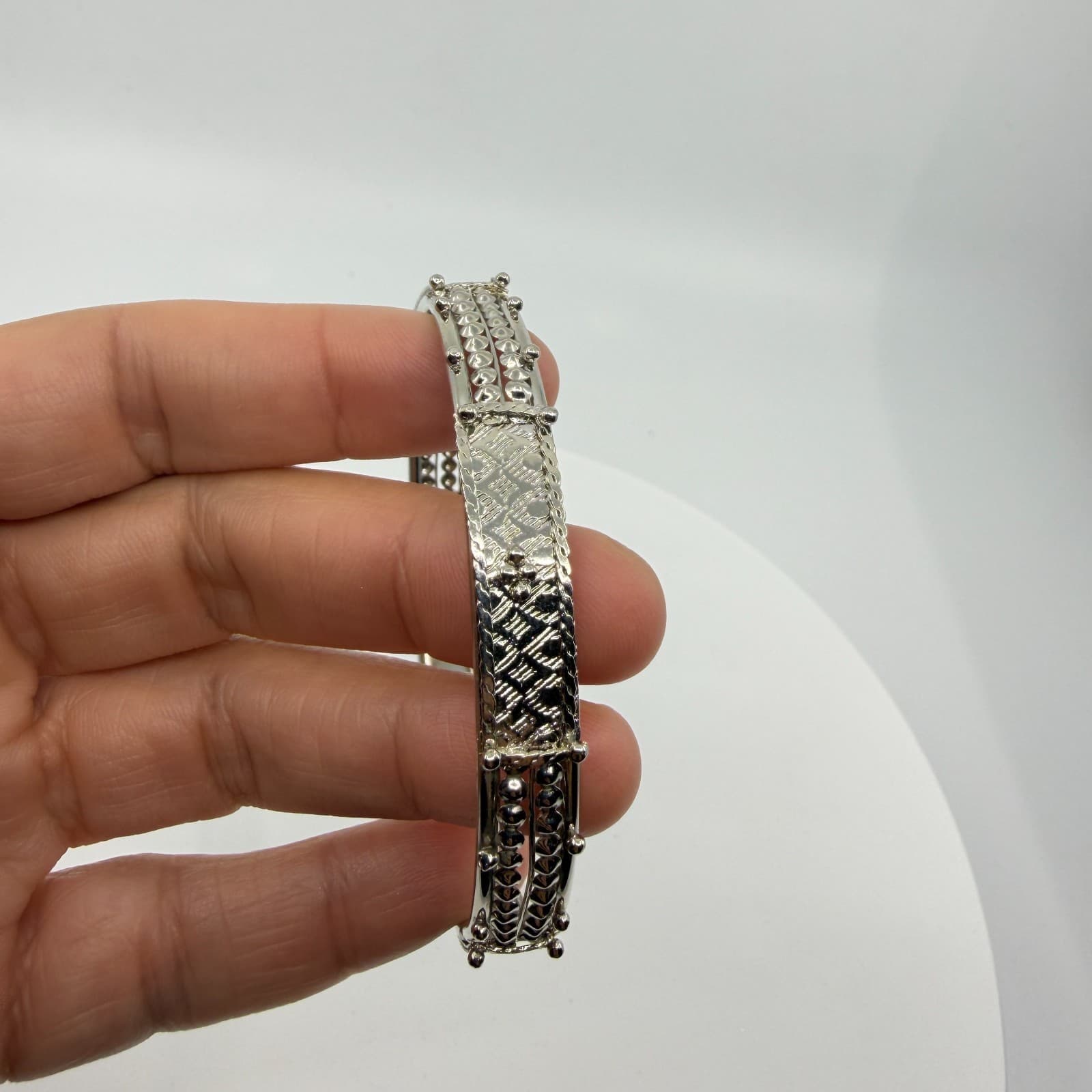 Silver Tone Textured Bangle Bracelet Etched Pattern Stackable Statement Jewelry - Thumbnail 6