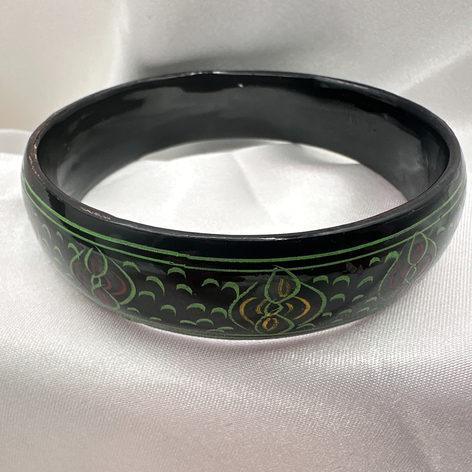 Vintage 80s Hand Painted Lacquer Wood Bangle Intricate Floral Ethnic Jewelry - Thumbnail 3