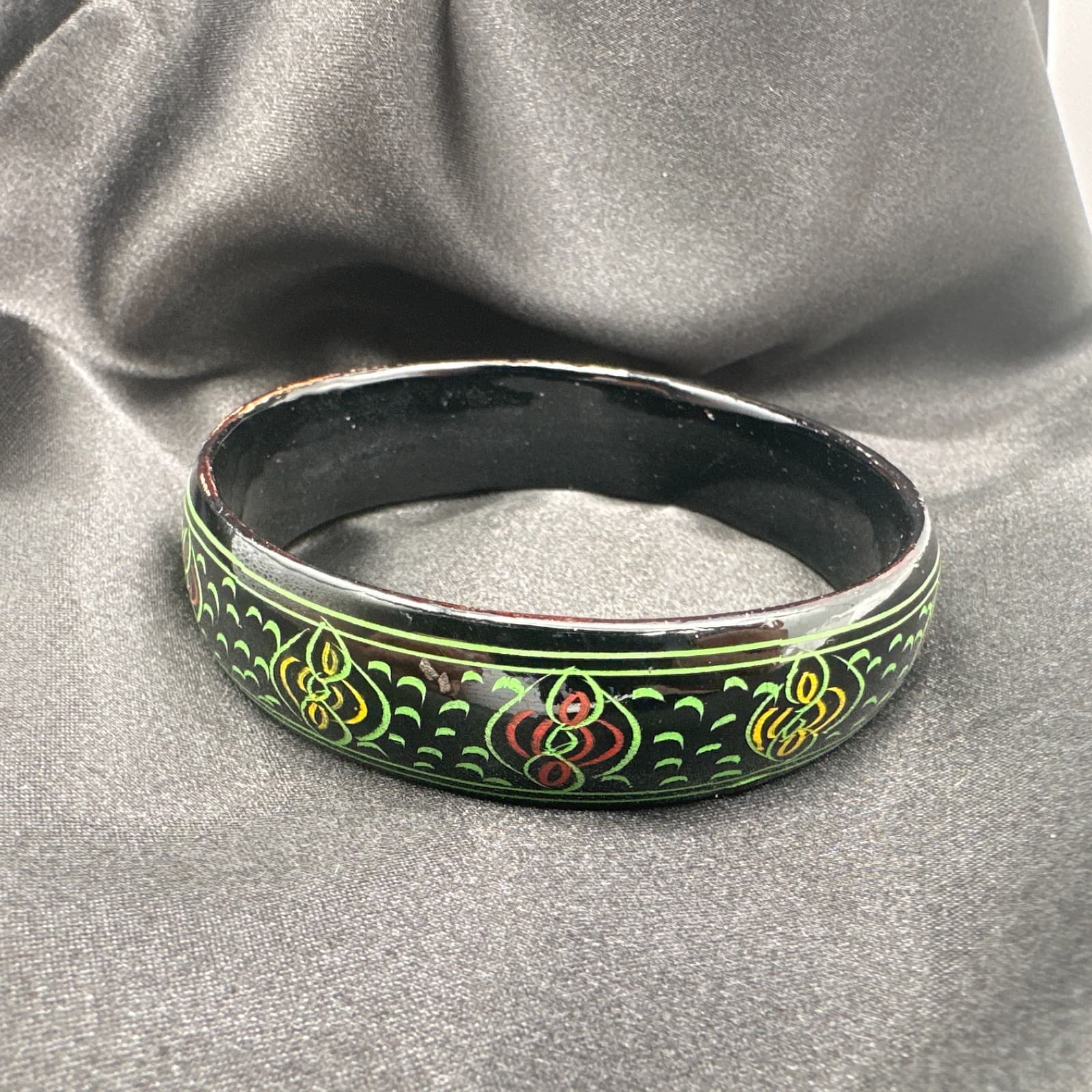 Vintage 80s Hand Painted Lacquer Wood Bangle Intricate Floral Ethnic Jewelry