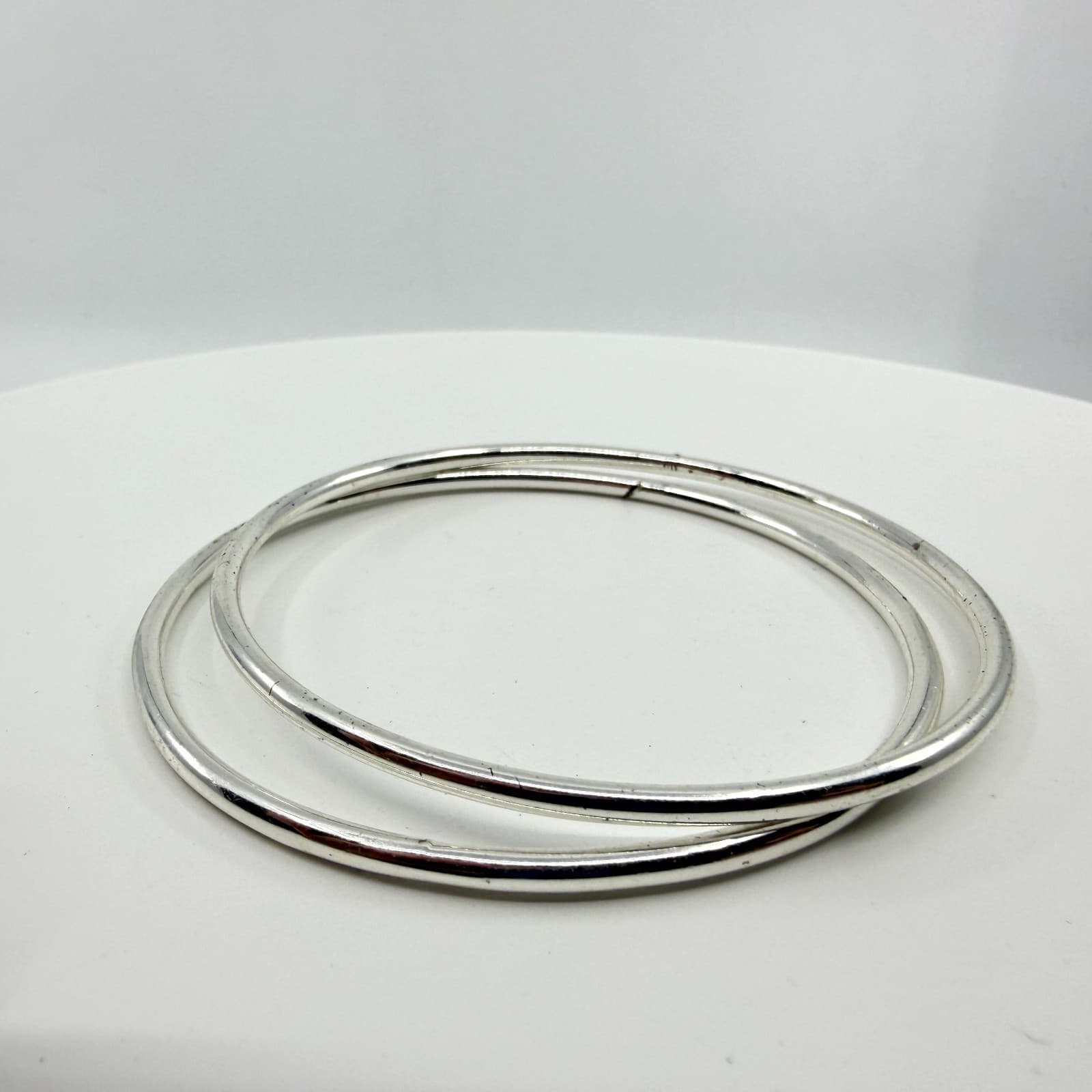 Y2K Minimalist Silver Tone Bangle Bracelet Set Stackable Trendy Simple Accessory - Thumbnail 2
