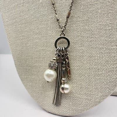 Vintage Y2K Silver Tone Tassel Faux Pearl Rhinestone Pendent Necklace Jewelry - Thumbnail 5