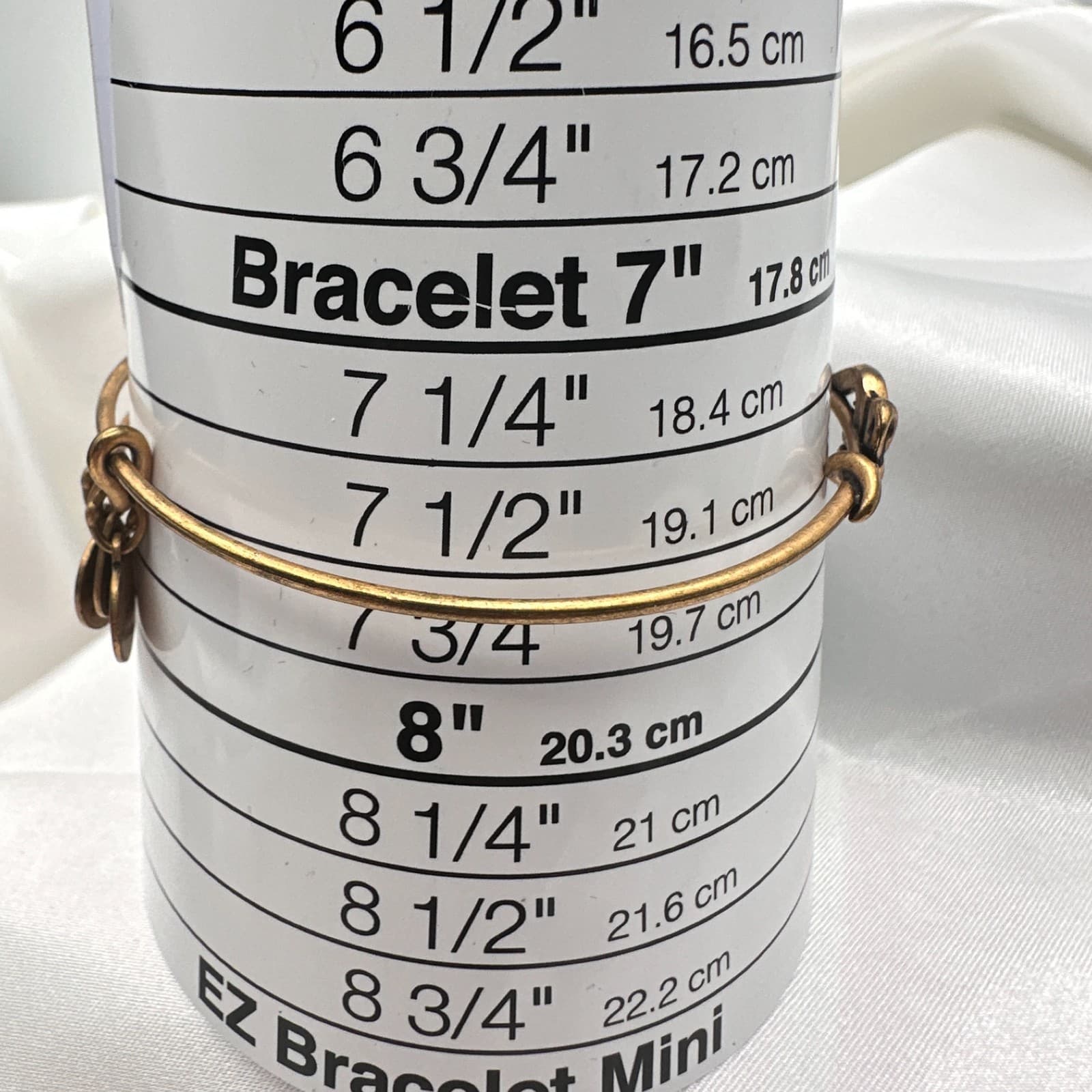 Vintage 80s Gold Tone Chai Charm Expandable Bangle Bracelet Classic Jewelry - Thumbnail 9