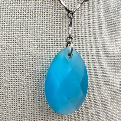Vintage Y2K Avon Blue Teardrop Pendant Necklace Silver Tone Statement Jewelry - Thumbnail 5
