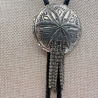 Vintage Y2K Silver Tone Clear Rhinestone Fringe Bolo Tie Cowgirl Jewelry - Thumbnail 2