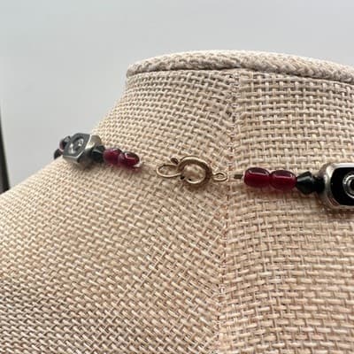 Vintage Y2K Red Black Beaded Necklace Silver Tone Accents Boho Style Jewelry - Thumbnail 2