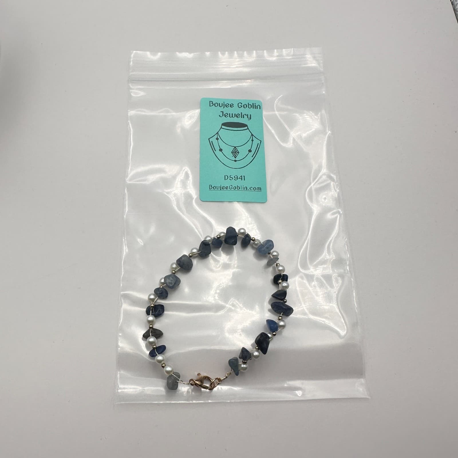 Vintage 90s Blue Sodalite Chip Faux Pearl Beaded Bracelet Statement Jewelry - Thumbnail 6